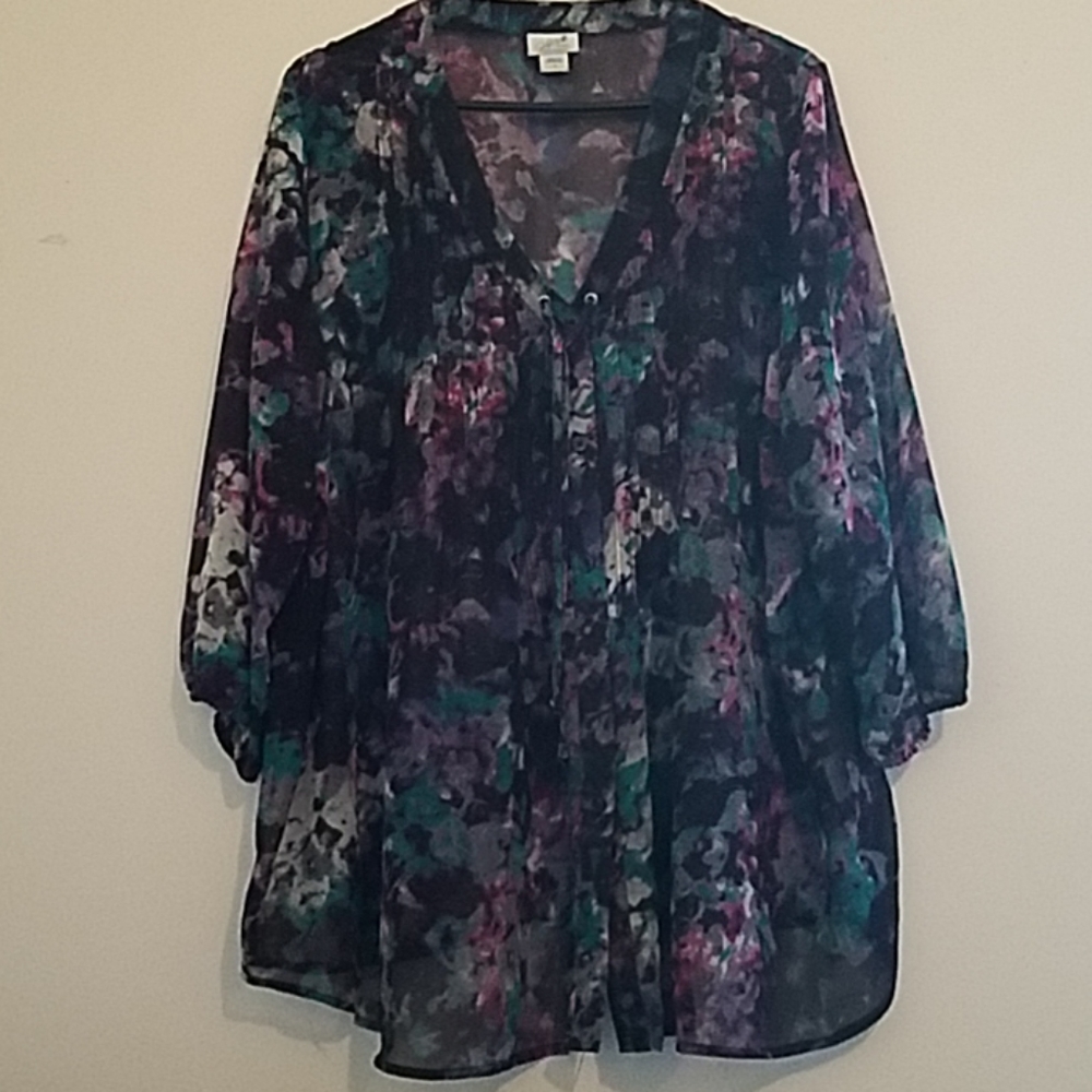 1x Button Up Blouse